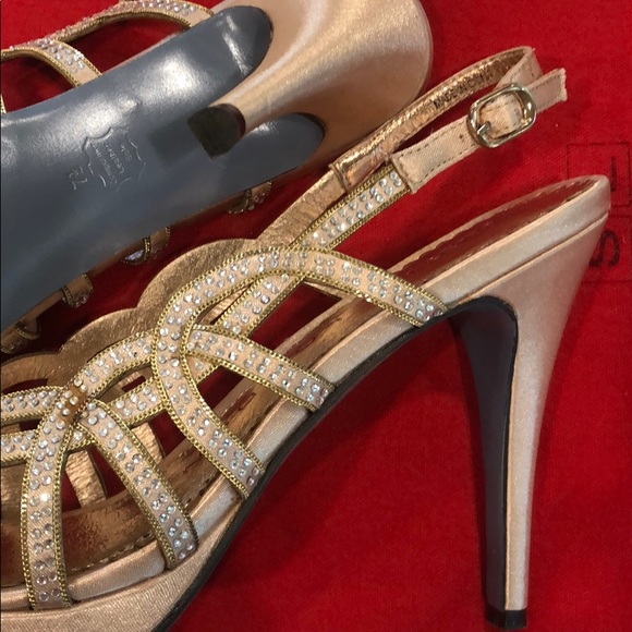 SACHA LONDON ROSEY ALMOND DRESS SANDALS - Picture 5 of 6